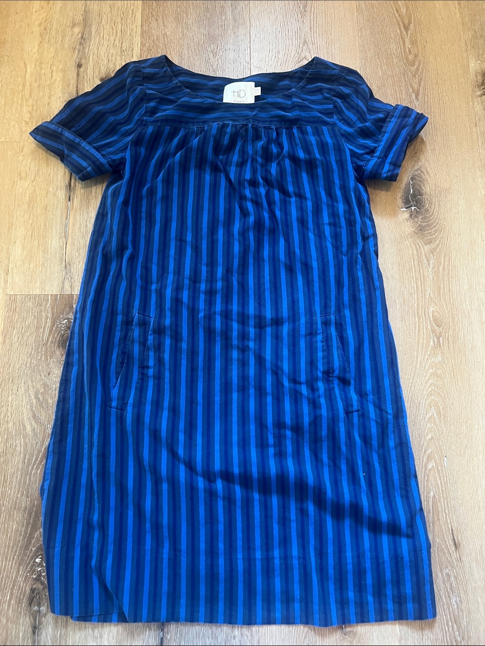 HD in Paris Blue and Navy Striped Midi Dress Size 2 Has Pockets! Gently Used